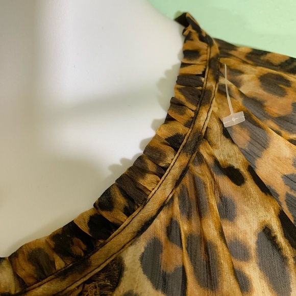Express animal print ruffled blouse sheer chiffon ruffled front sz S - Picture 5 of 10